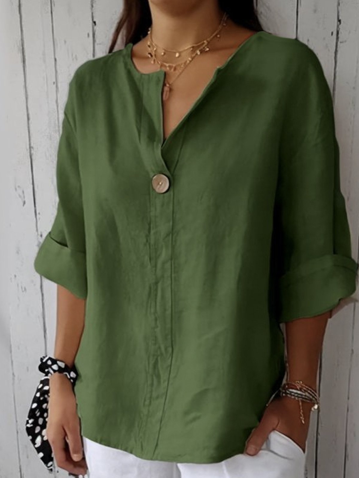 Lizzie | Relaxed V-Neck Top