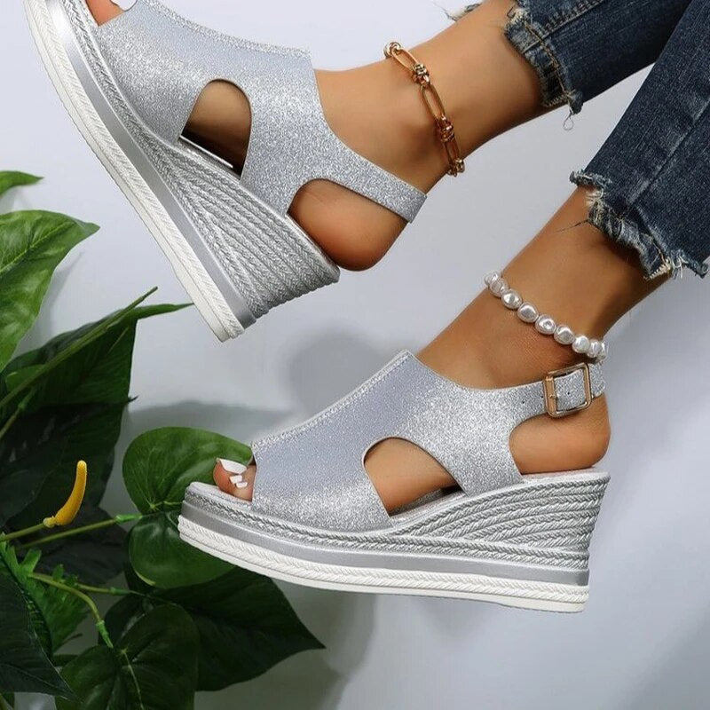 Maeve – Relaxed Wedge Sandals