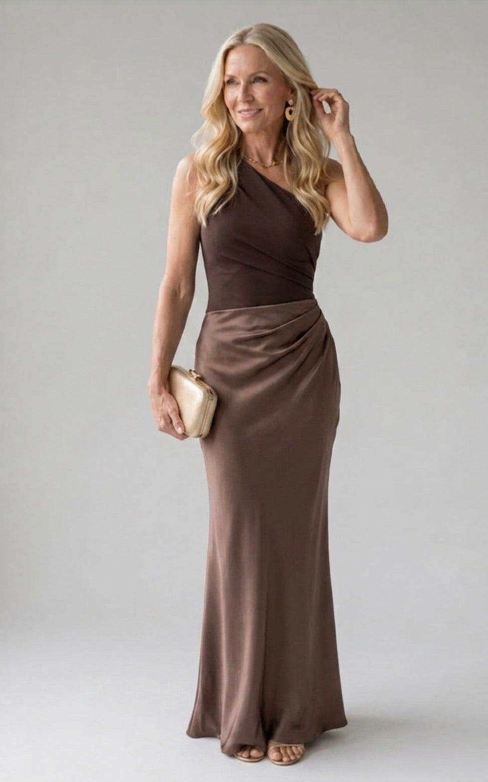 Ellis & Johnson™ | Maxi Dress with a Guilt in Satin
