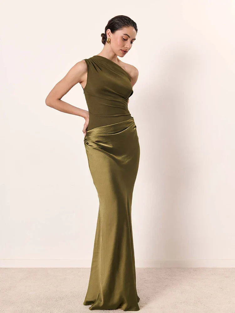 Ellis & Johnson™ | Maxi Dress with a Guilt in Satin